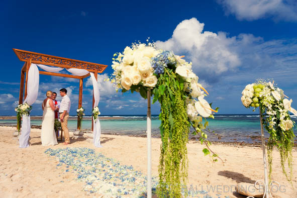 bali beachfront wedding