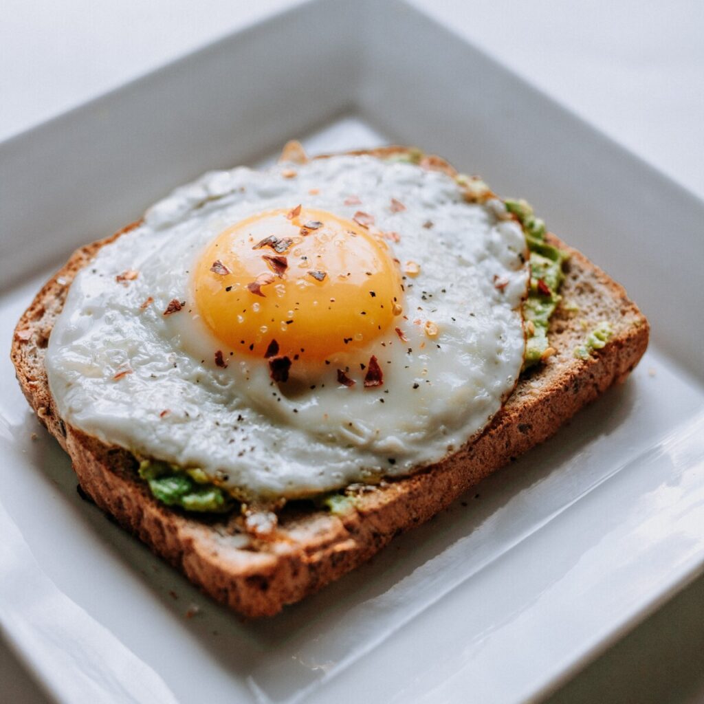 egg with toast